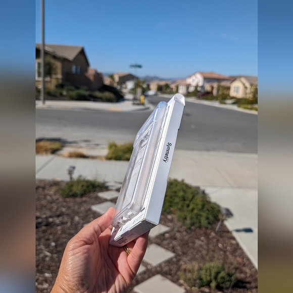 OtterBox Pixel 7 Pro Case Symmetry Series Clear - Picture 10 of 16